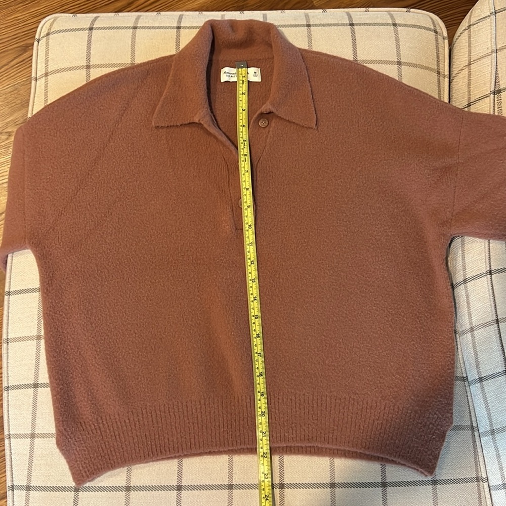 A&F Sweater - Picture 3 of 4
